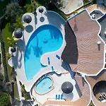 Seacoast Retreat With Pool And Access By Drago Appartement *