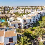 Διαμέρισμα Seacoast Retreat With Pool And Access By Drago