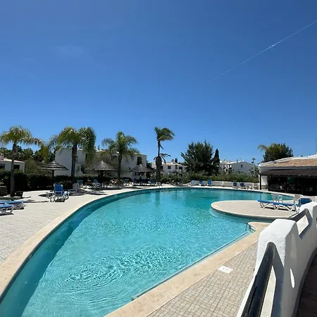 Seacoast Retreat With Pool And Access By Drago Apartament Albufeira