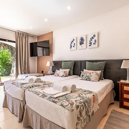 Seacoast Retreat With Pool And Access By Drago Apartamento