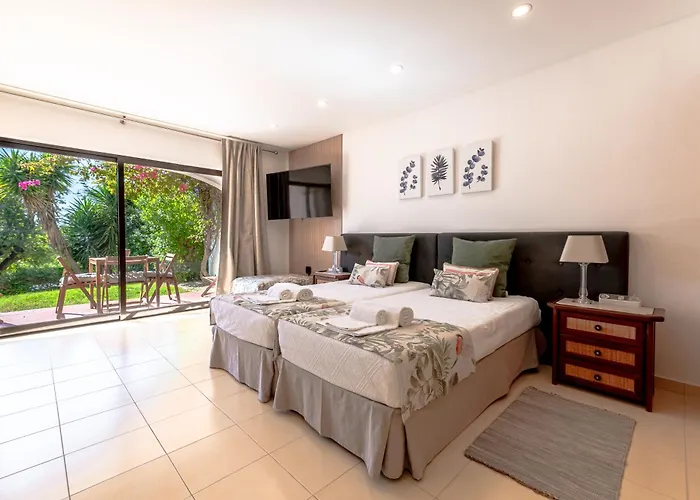 Apartamento Seacoast Retreat With Pool And Access By Drago Albufeira