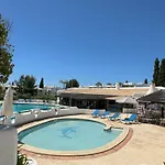 Lägenhet Seacoast Retreat With Pool And Access By Drago