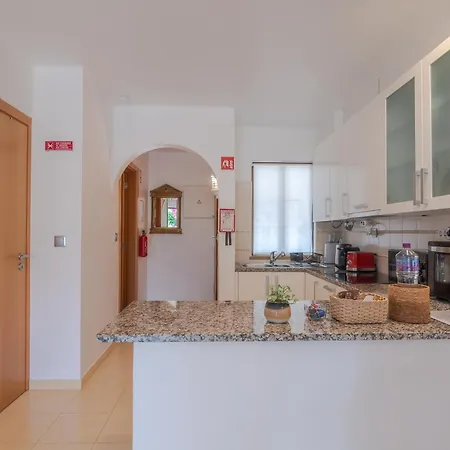 Seacoast Retreat With Pool And Access By Drago Appartement *