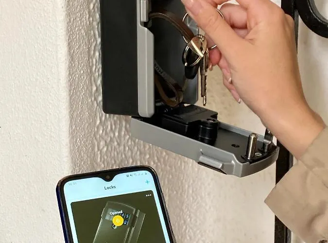 Seacoast Retreat With Pool And Access By Drago Αλμπουφέιρα