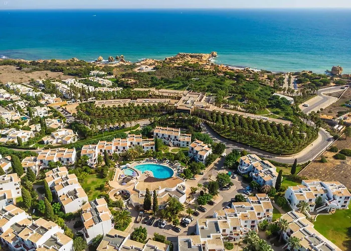 Seacoast Retreat With Pool And Access By Drago Αλμπουφέιρα